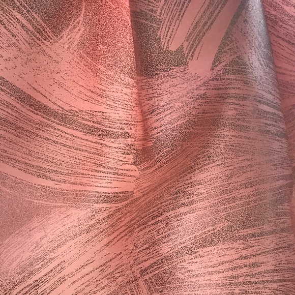 Rose gold dress (never worn) - Picture 3 of 7